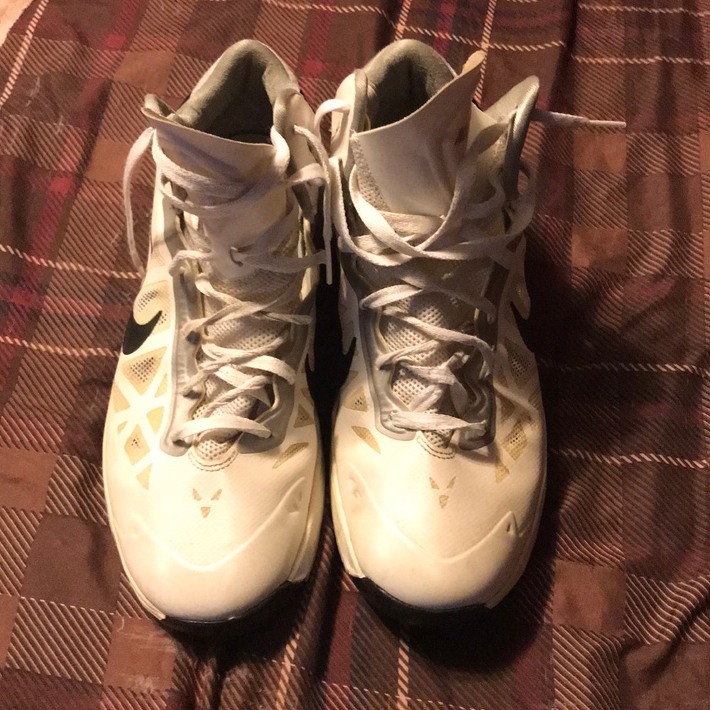 Nike basketball shoes
